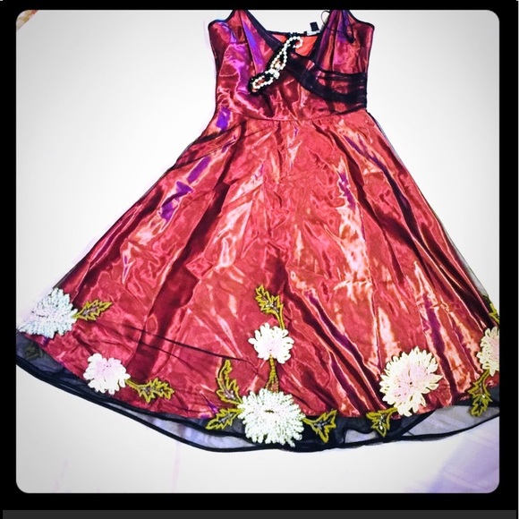Betsey Johnson Dresses & Skirts - Betsey Johnson dress